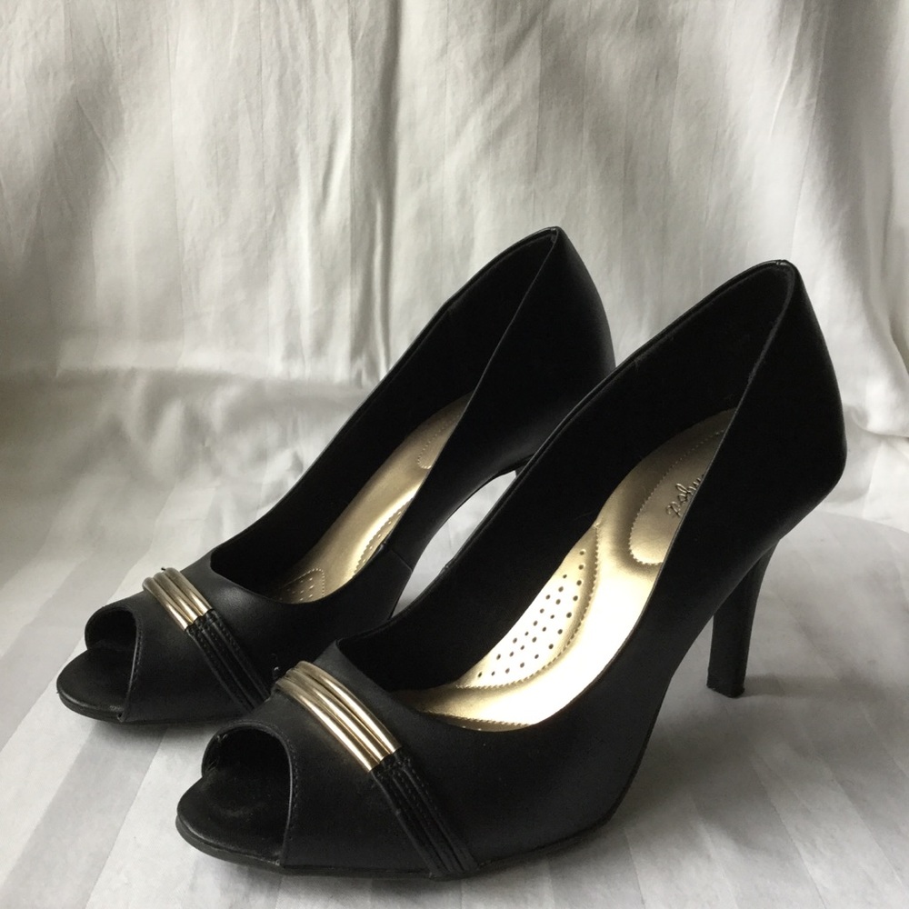 Dexflex Comfort Peep Tie Heels